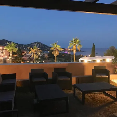 Cap Esterel Prestige-climatisation-jardins Clos-pleine Vue Ou Esterel