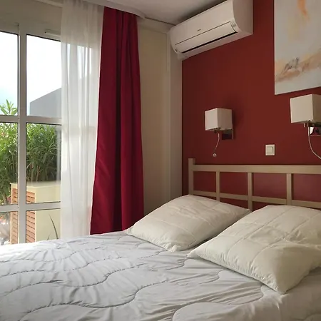Cap Esterel Prestige-climatisation-jardins Clos-pleine Vue Ou Esterel *