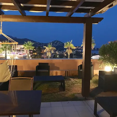 Cap Esterel Prestige-climatisation-jardins Clos-pleine Vue Ou Esterel Апартаменты Сен-Рафаэль