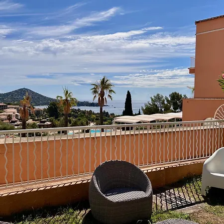 Cap Esterel Prestige-climatisation-jardins Clos-pleine Vue Ou Esterel