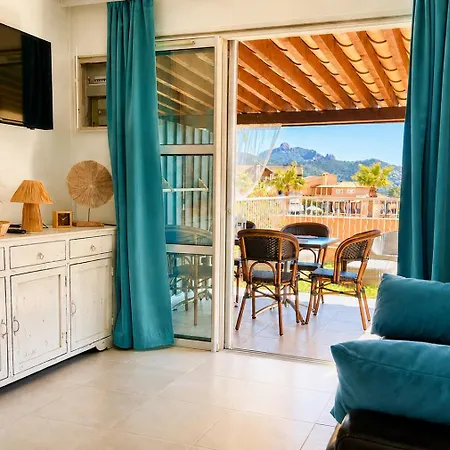 Cap Esterel Prestige-climatisation-jardins Clos-pleine Vue Ou Esterel Апартаменты