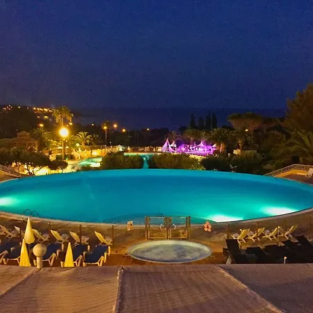 Cap Esterel Prestige-climatisation-jardins Clos-pleine Vue Ou Esterel
